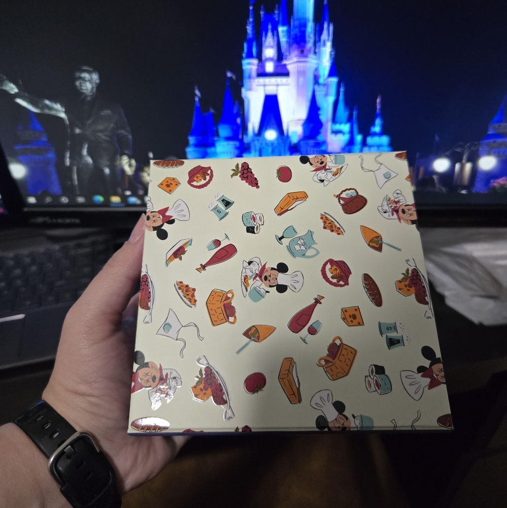Dooney and Bourke food and wine magic band